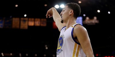 Klay Thompson rakip potaya 60 sayı attı!