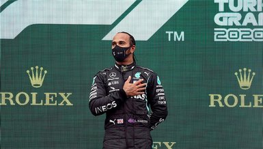 Formula 1 şampiyonu Lewis Hamilton’a ‘şövalye’ unvanı verildi