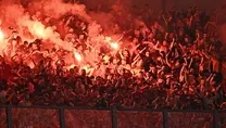 Yalnız bırakmadı