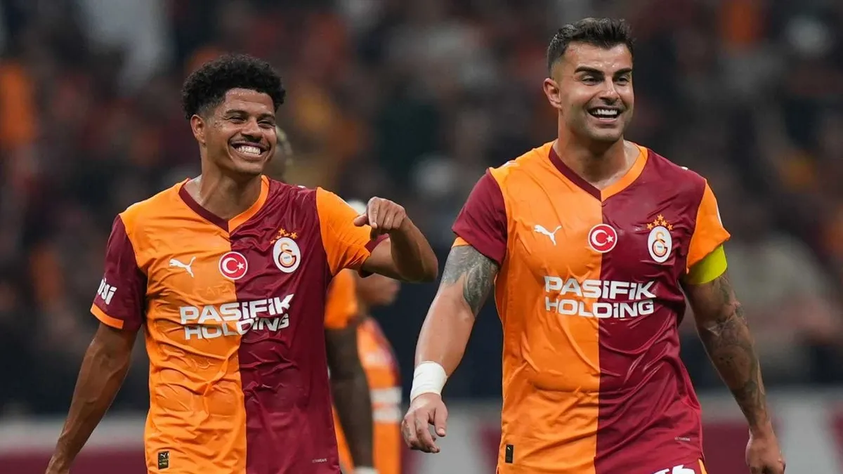 Galatasaray'dan flaş karar! Transfer teklifleri...