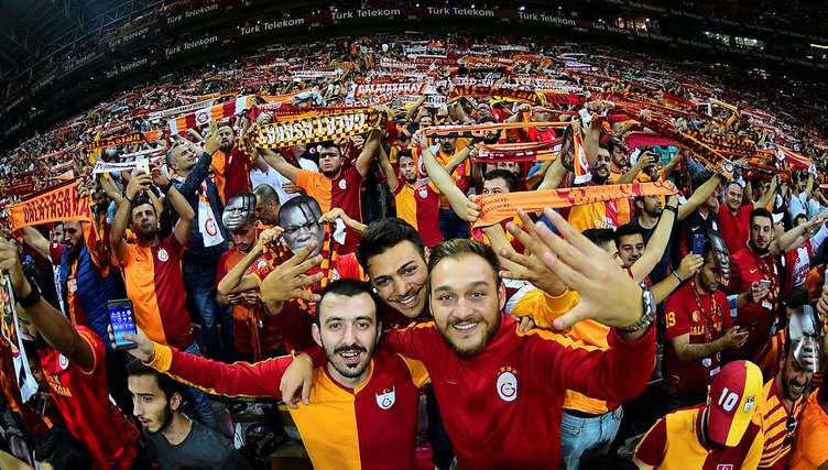 Galatasaray'da yönetimden taraftara müjde