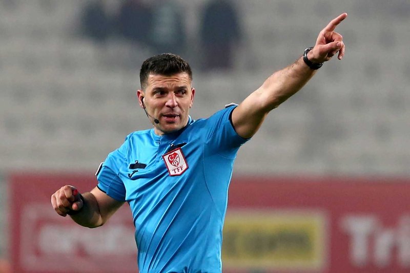 kayserispor-samsunspor-maci-canli-izle-zecorner-kayserispor-samsunspor-maci-ne-zaman-saat-kacta-ve-hangi-kanal-1760857036873.jpeg Kayserispor-Samsunspor maçı hakemi