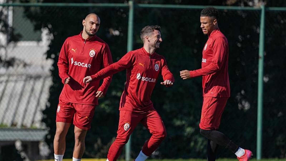 TRANSFER HABERİ - Galatasaray'da yıldız isimle yollar ayrılıyor! TRANSFER HABERİ - Galatasaray'da yıldız isimle yollar ayrılıyor!