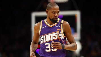 Kevin Durant tarihe geçti