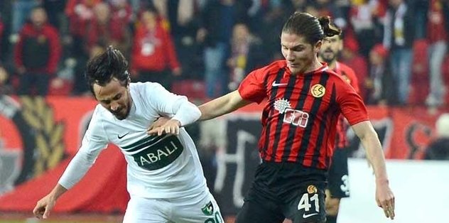 Beşiktaş'ın Mehmet Özcan pazarlığı