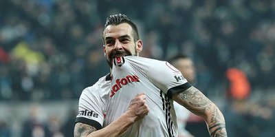 Beşiktaş'ta ayrılıklar netleşiyor! Boyko'dan veda sıra Negredo'da...