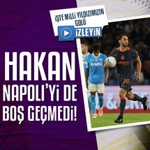 <!--StartFragment -->
<p>İtalya Serie A'nın 8. hafta maçında Napoli ile Inter karşı karşıya geldi.</p>
<p>Milli futbolcumuz Hakan Çalhanoğlu 59. dakikada penaltıdan topu ağlara gönderdi ve skoru 2-1'e getirdi.</p>
<p><strong>İŞTE MİLLİ FUTBOLCUMUZUN GOLÜ</strong></p>
<p><blockquote class="twitter-tweet" data-media-max-width="560"><p lang="tr" dir="ltr">HAKAN ÇALHANOĞLU PENALTIDAN GOLÜ ATIYOR! 🔥 <a href="https://t.co/I5TSeAzmnZ">pic.twitter.com/I5TSeAzmnZ</a></p>&mdash; S Sport (@ssporttr) <a href="https://twitter.com/ssporttr/status/1982136341946098107?ref_src=twsrc%5Etfw">October 25, 2025</a></blockquote> <script async src="https://platform.twitter.com/widgets.js" charset="utf-8"></script></p>
<strong><!--EndFragment --></strong>