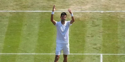 Djokovic turu rahat geçti