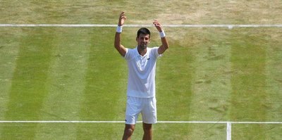 Djokovic turu rahat geçti