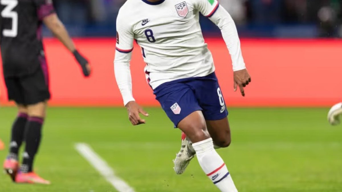 Fenerbahçe'den tarihe geçecek transfer! Bir ilke imza atacak Fenerbahçe'den tarihe geçecek transfer! Bir ilke imza atacak