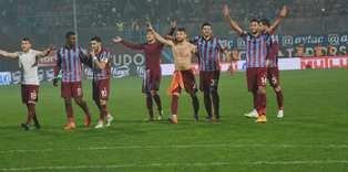 Avni Aker’de Fırtına esti