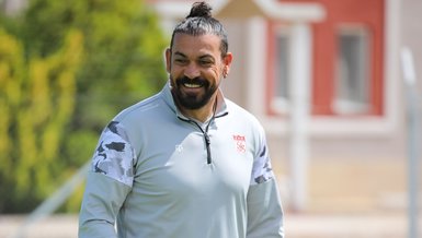 Servet Çetin deplasmanda zirvede!