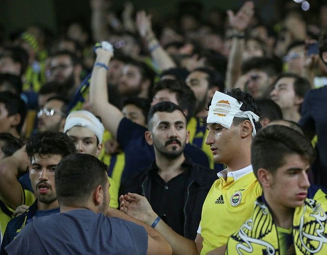Fenerbahçe tribünlerinde Ersun Yanal sesleri!