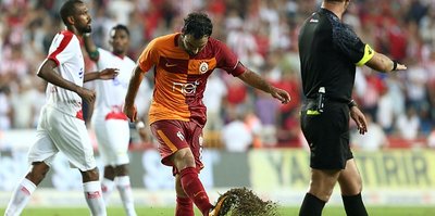 Galatasaray yönetiminden Selçuk İnan kararı