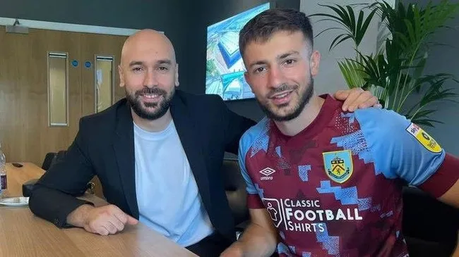 TRANSFER HABERLERİ: Halil Dervişoğlu resmen Burnley'de! - 1