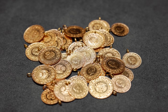 yarim-altin-ne-kadar-15-ocak-2026-yarim-altin-alis-ve-satis-fiyatlari-1768463843243.jpg Serbest piyasa altın fiyatları 15 Ocak 2026