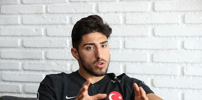 Berkay Özcan'a kanca