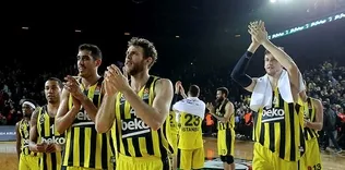 Türk gecesinde kazanan Fenerbahçe Beko!