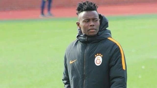 Galatasaray Sunday Alimi ile sözleşme imzalıyor