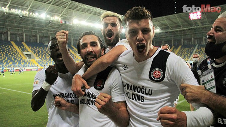 Son dakika transfer haberi: Beşiktaş'tan defansa Fatih Kuruçuk hamlesi! Fenerbahçe ve Galatasaray...