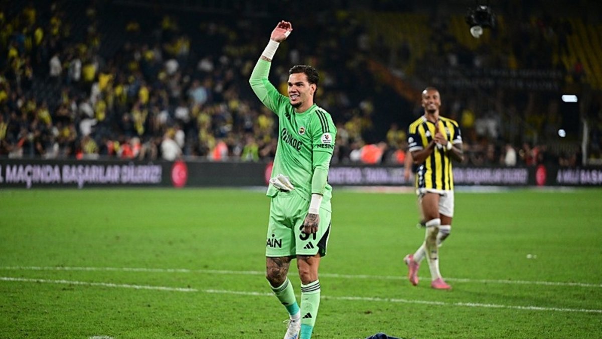 Fenerbahçe'de Ederson'a milli davet!