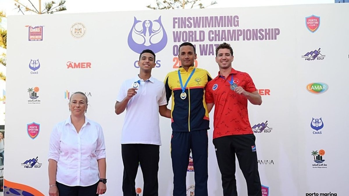 Milli sporcu Derin Toparlak dünya 3.'sü oldu