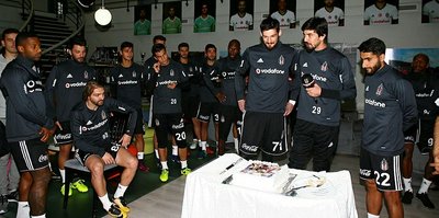 Beşiktaş'ta Tolga'ya doğum günü kutlaması