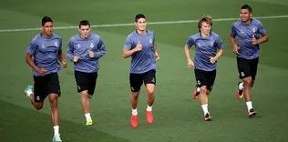 B. Dortmund maçı sırasında girmişler!
