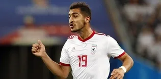 Hosseini imzalıyor