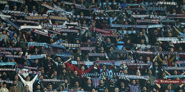Tribünler coşkuluydu