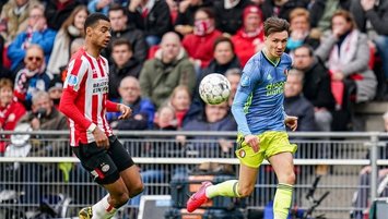 Feyenoord'un yenilmezlik serisi sürüyor!