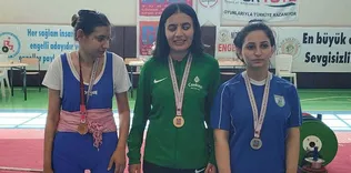 Çankaya’nın şampiyon haltercileri