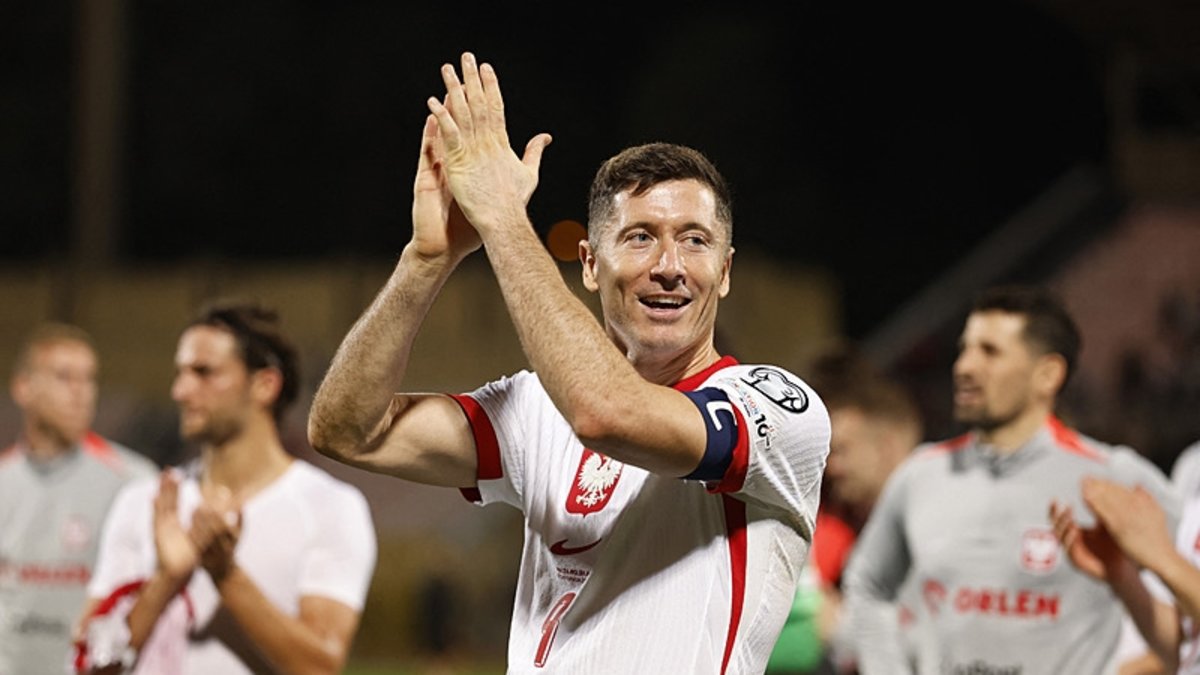 Fenerbahçe'ye Lewandowski transferinde büyük şok!