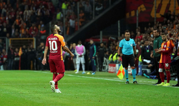 İşte o an! Belhanda ve Fatih Terim...