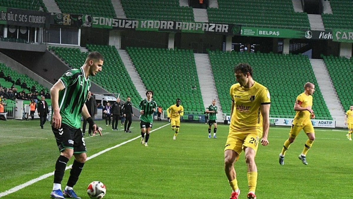 Sakaryaspor ile İstanbulspor puanları paylaştı!