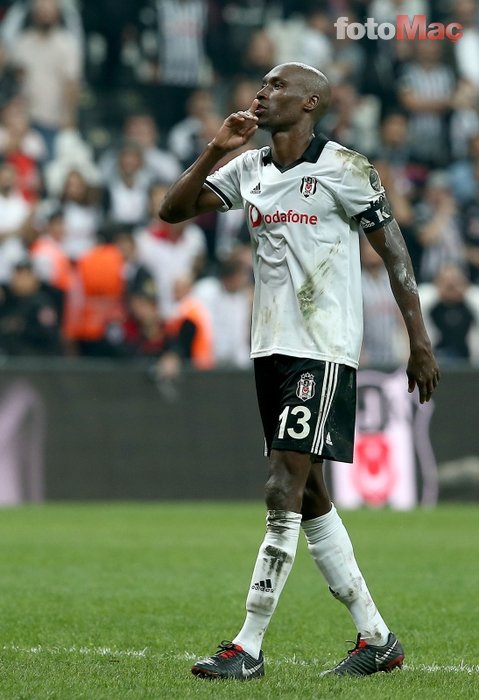 BEŞİKTAŞ TRANSFER HABERİ: PSV Atiba Hutchinson transferini bitiriyor!