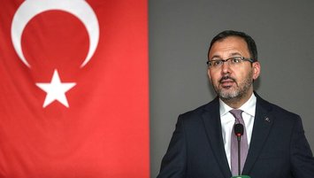 Tarihi adımlar atıyoruz