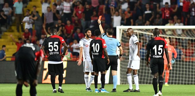 Elneny'ye 3 maç ceza