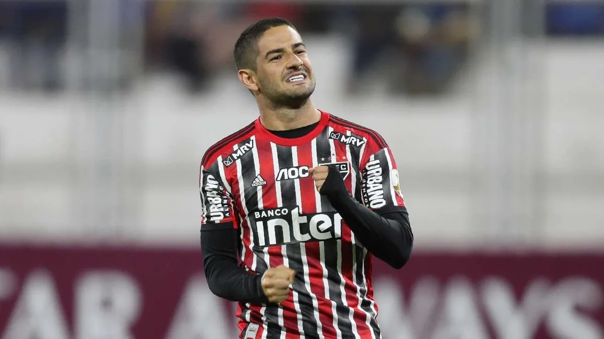 Alexandre Pato'dan Türkiye itirafı! Transfer teklifi aldığı takımları açıkladı