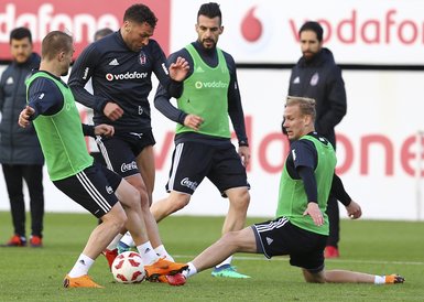 Beşiktaş Fenerbahçe derbisi hazırlıklarına başladı