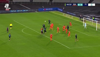 >Trabzonspor'da şok sakatlık! Oyuna devam edemedi