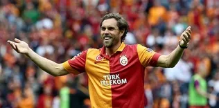 Johan Elmander kuzeyi tarıyor