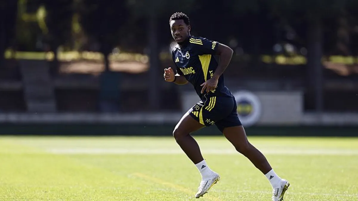 Jhon Duran'dan Galatasaray derbisi öncesi flaş talep!