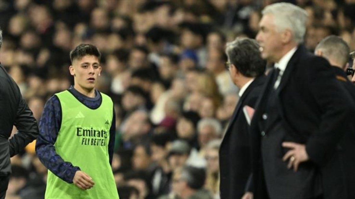 Carlo Ancelotti'ye Arda Güler tepkisi: Bu bildiğin suç! Carlo Ancelotti'ye Arda Güler tepkisi: Bu bildiğin suç!