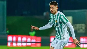 Ege Tıknaz Sporting’e