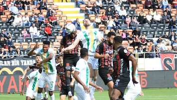 Çorum FK evinde 3 puanı kaptı!