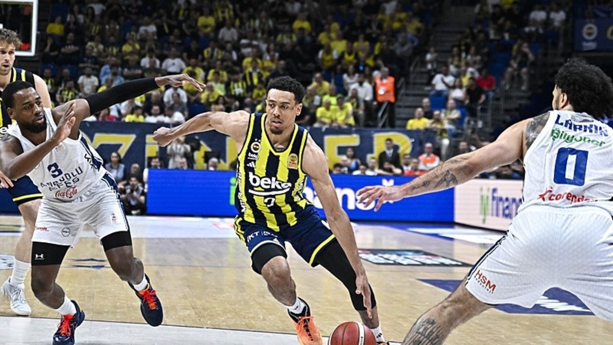 Fenerbahçe Beko'dan Anadolu Efes karşısında kritik galibiyet!