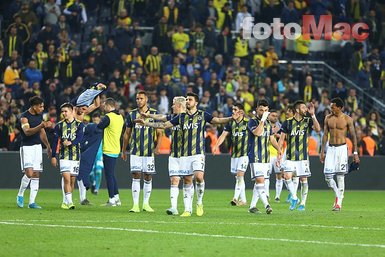 Fenerbahçe’den ters köşe! Kolarov beklenirken...