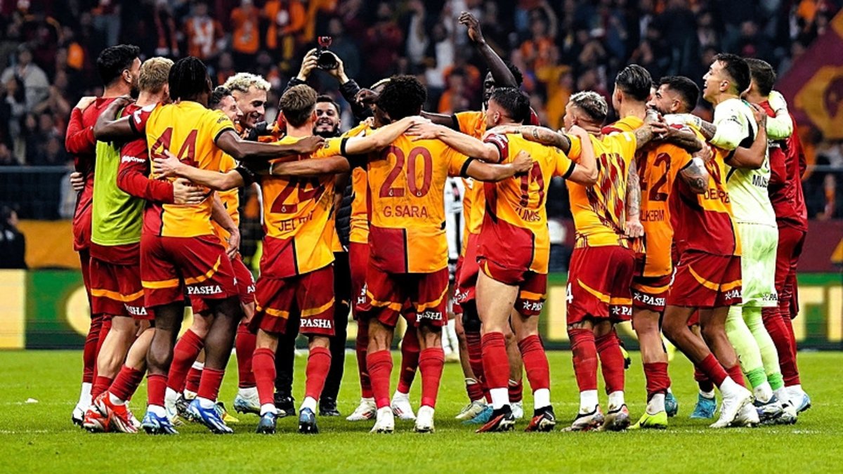 Galatasaray’dan dev prim hamlesi! İşte çifte kupa için ödenecek rakam Galatasaray’dan dev prim hamlesi! İşte çifte kupa için ödenecek rakam