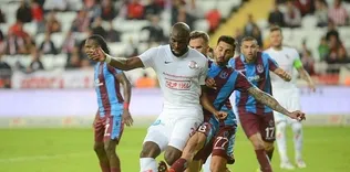 Alkışlar Doukara’ya